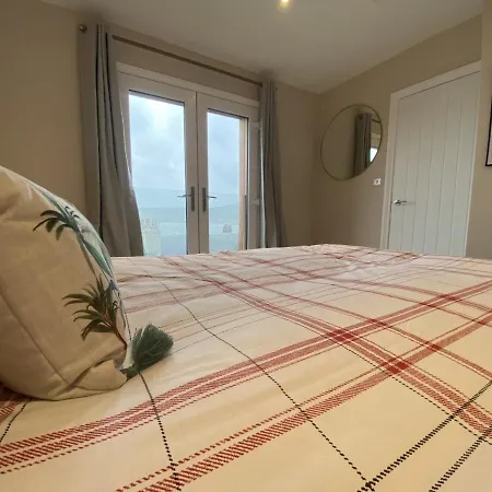 Tatil Evi Beautiful 3 Bed With Stunning Sea And Harbour Views